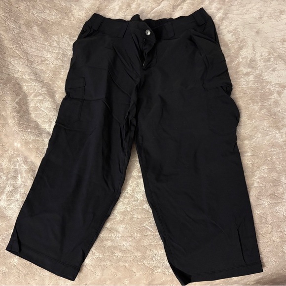 Duluth Women's Plus Dry on the Fly Capris 18w - Picture 5 of 8